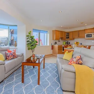 **** Aparthotel Park Place Ierland