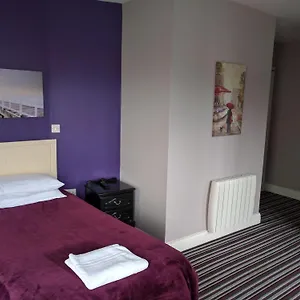 Arms 3* Galway